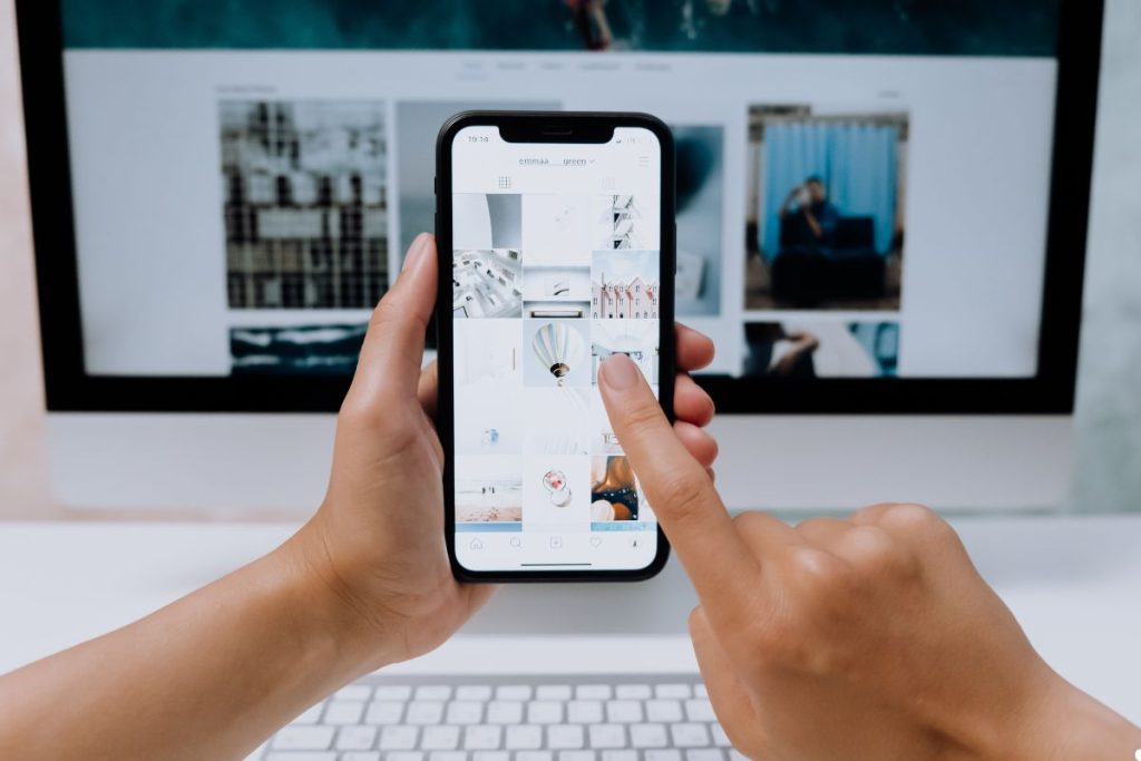 A step-by-step guide on creating a website for your business, featuring tools and tips for effective online presence.